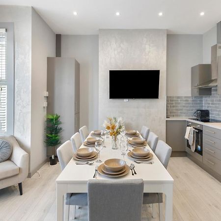 Wembley Luxury 3 Bedroom London Exterior foto