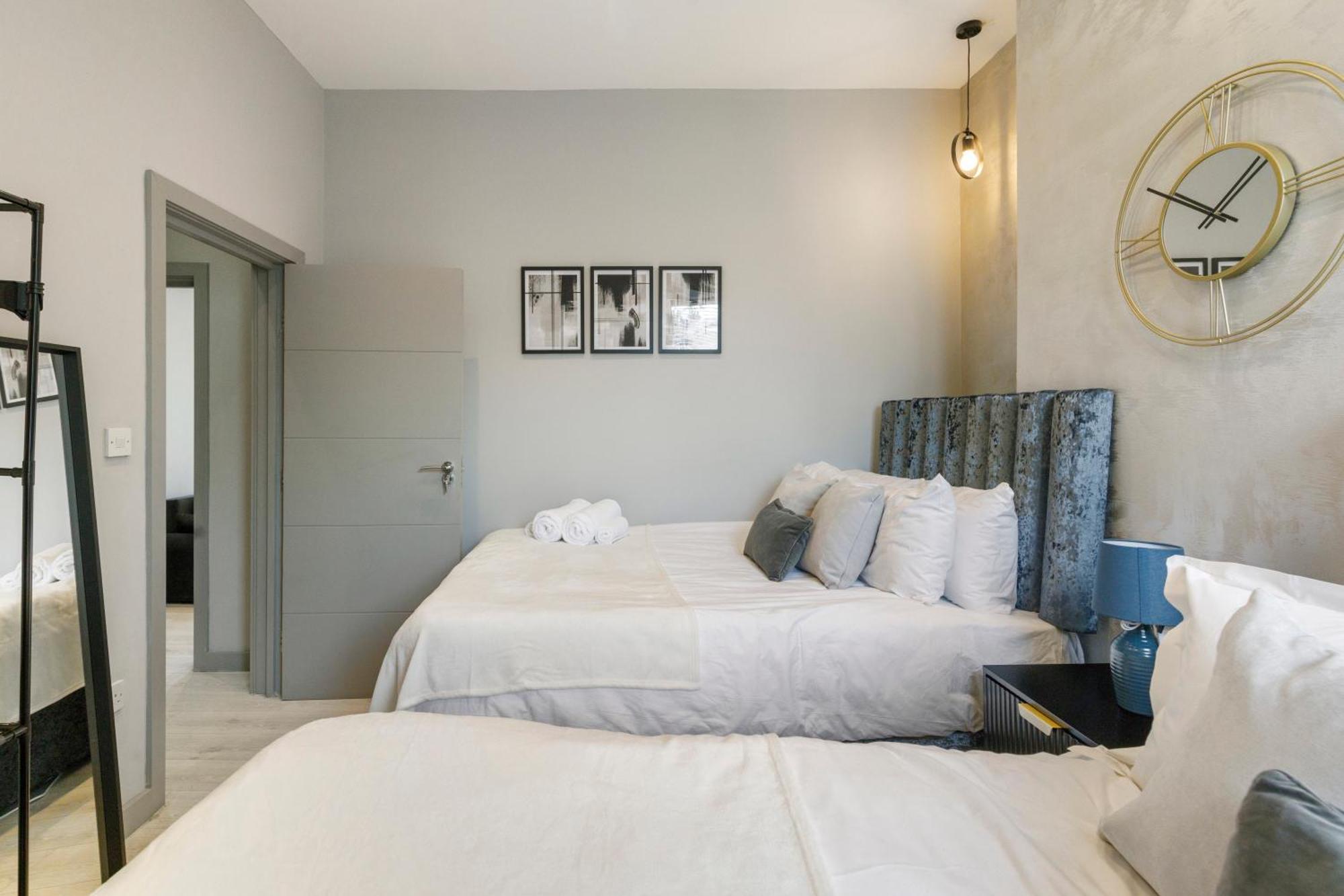 Wembley Luxury 3 Bedroom London Exterior foto