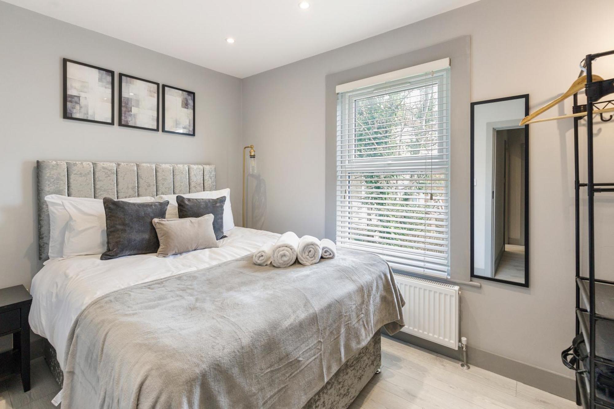 Wembley Luxury 3 Bedroom London Exterior foto